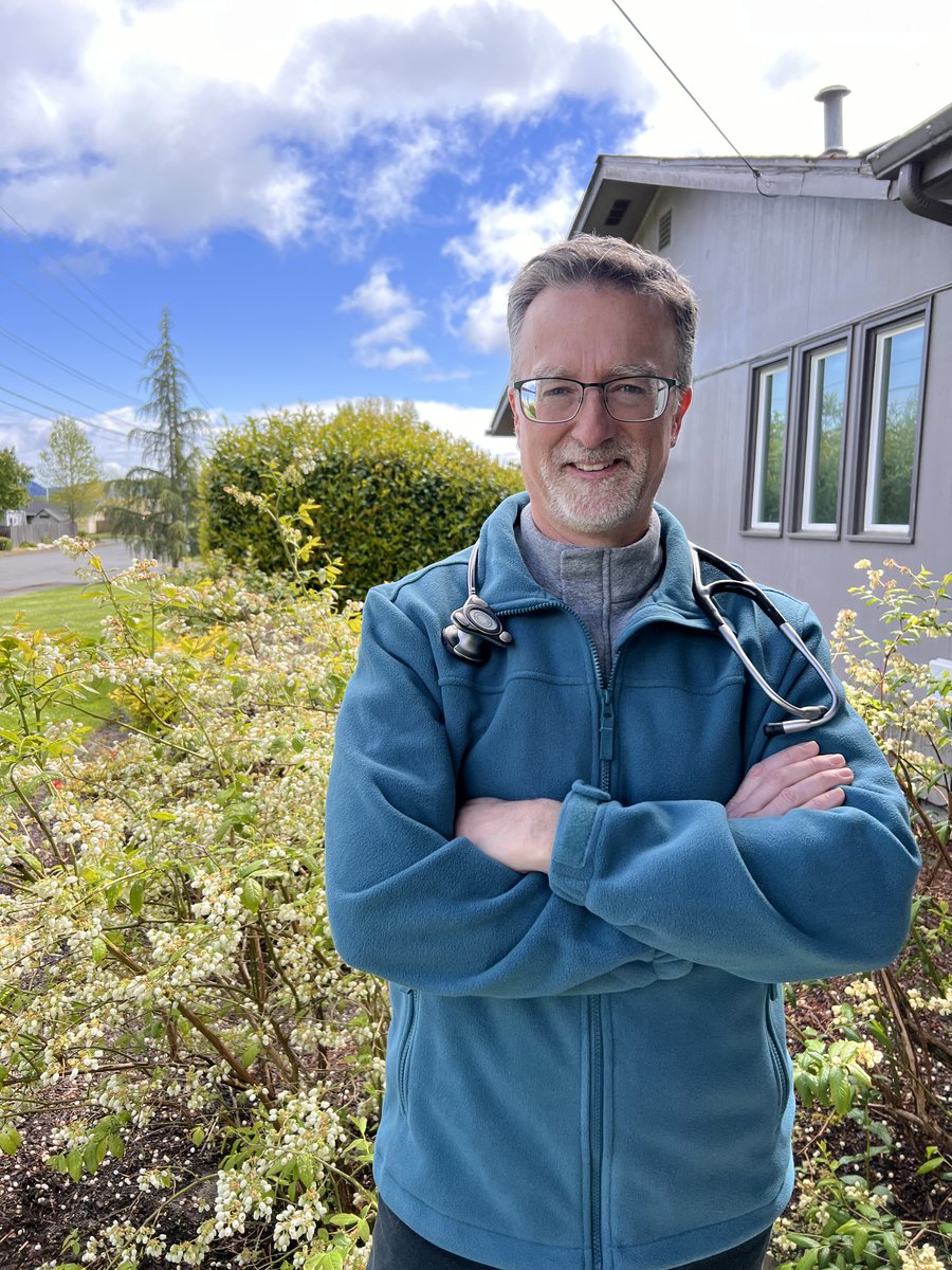 knucklemonk's tweet image. Good morning. It&apos;s #TealTuesday, and I&apos;m wearing this teal jacket in support of women everywhere who suffer from Premenstrual Dysphoric Disorder #PMDD (PMDD), which is a severe form of Premenstrual Syndrome affecting about 2% of menstruating women. It can include profound…