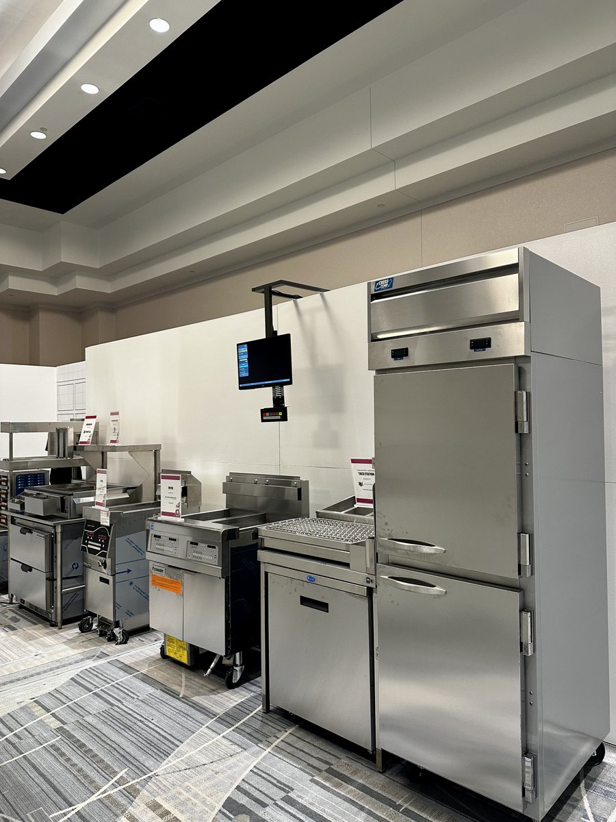 Beverage_Air's tweet image. Beverage-Air's Cross Temp and Undercounter were recently featured at the Jack in the Box Good Good Summit in Phoenix, AZ.

#beverageair #aligroupfs