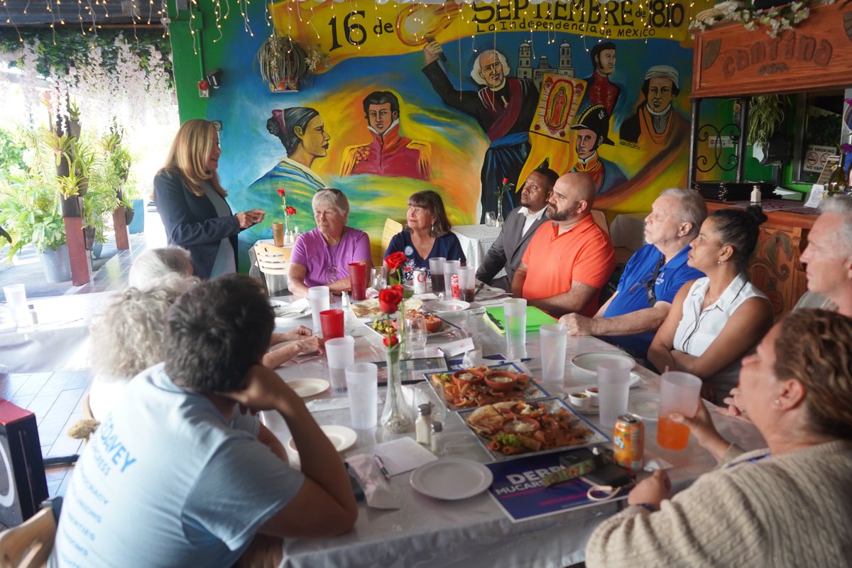 No better way to kick-off Small Business Week than at La Cruzada in Homestead! Floridians around the state have shared how they’ve felt abandoned by Rick Scott, who’s only focused on partisan games in Washington. Florida small-business owners can count on me to have their backs