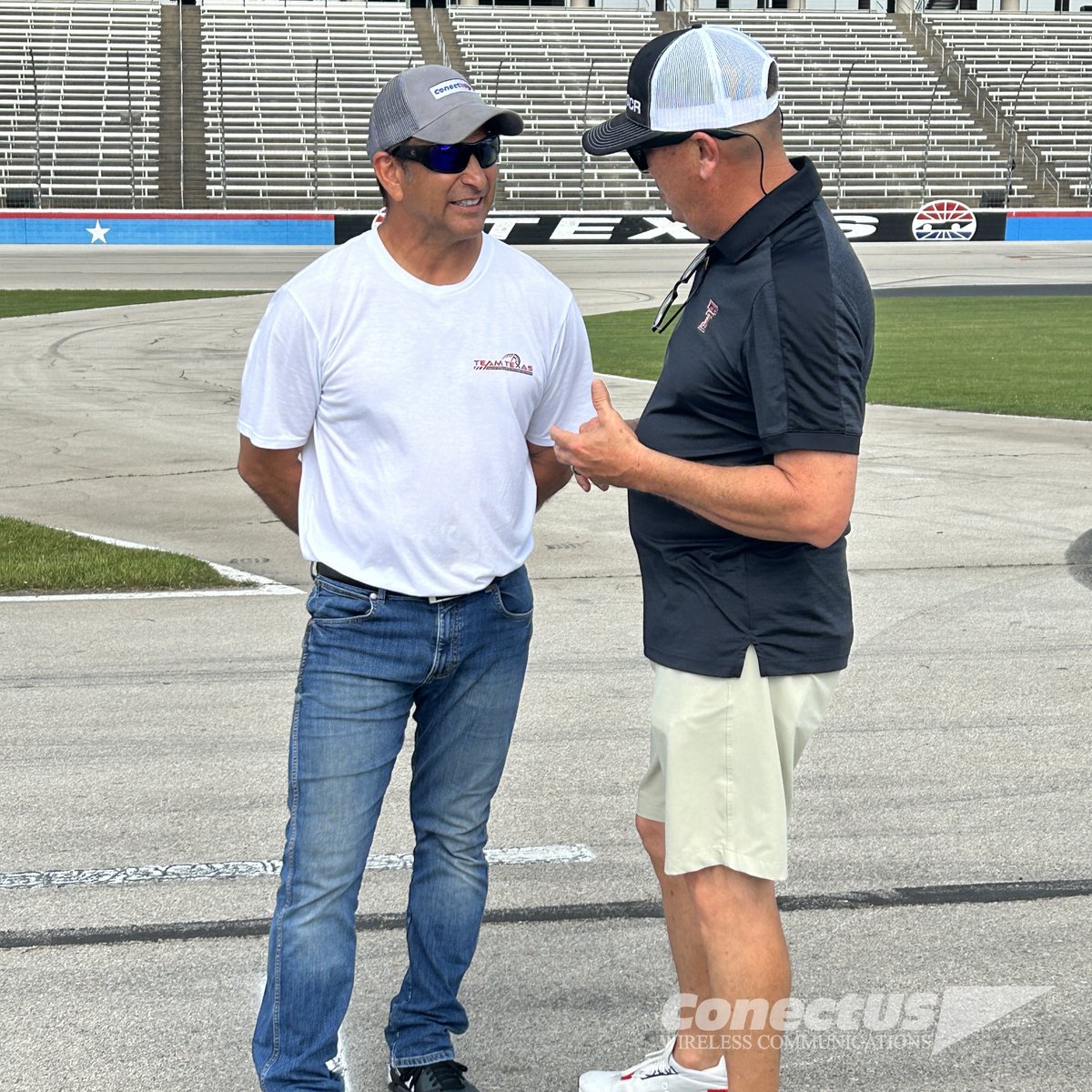 ConectUS Wireless had the privilege to spend the day with SCR General Contractors and their partners at the Team Texas Racing School for a day of racing fun! While we were there, we created social media content and taught them the basics of the wireless industry!