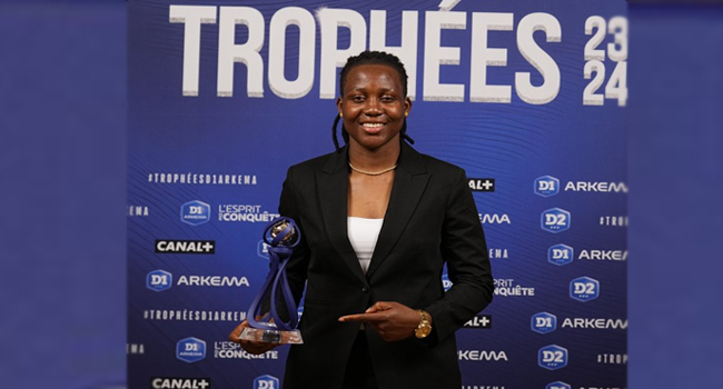 #ICYMI: Super Falcons’ Nnadozie Wins Best Goalkeeper In French Women’s League
channelstv.com/2024/04/30/sup…