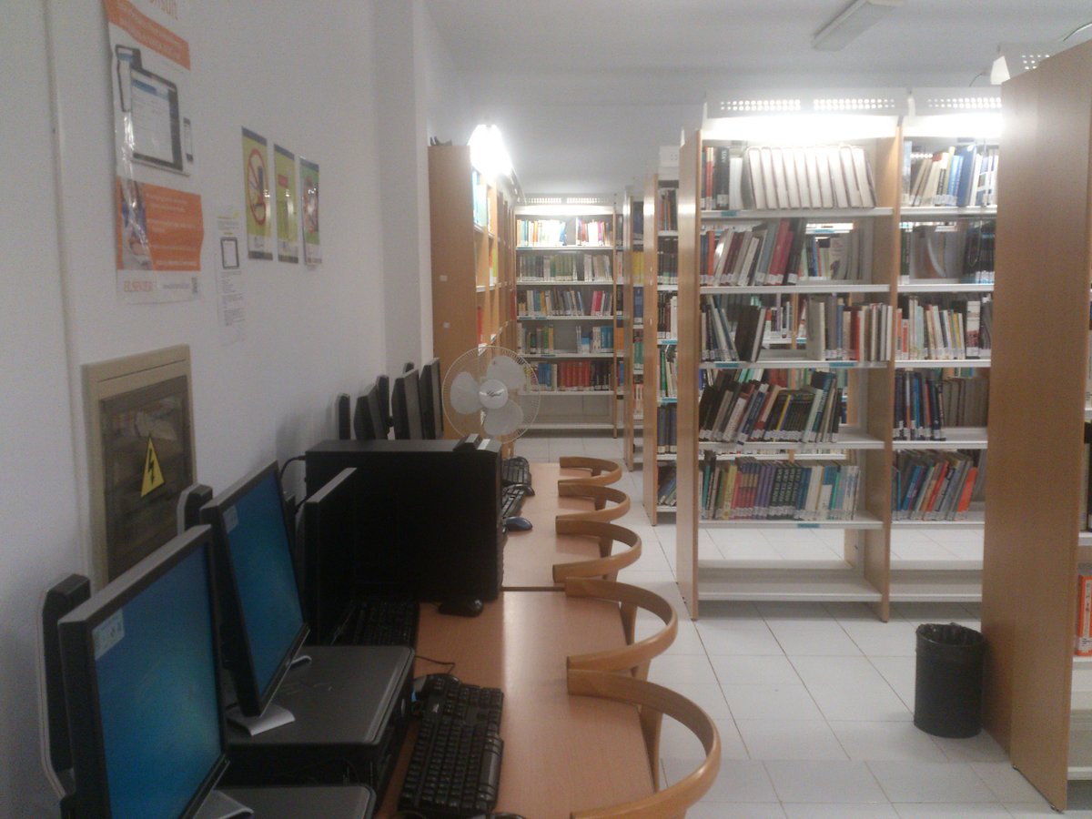 📢📢 Las instalaciones de la Biblioteca de Enfermería y de la Biblioteca de la Escuela Universitaria de Turismo en el Campus de Tahíche, en Lanzarote, cierran del 1 al 3 de mayo ℹ️💁‍♀️🔗 i.mtr.cool/zhtszorrgr #espaciosbulpgc