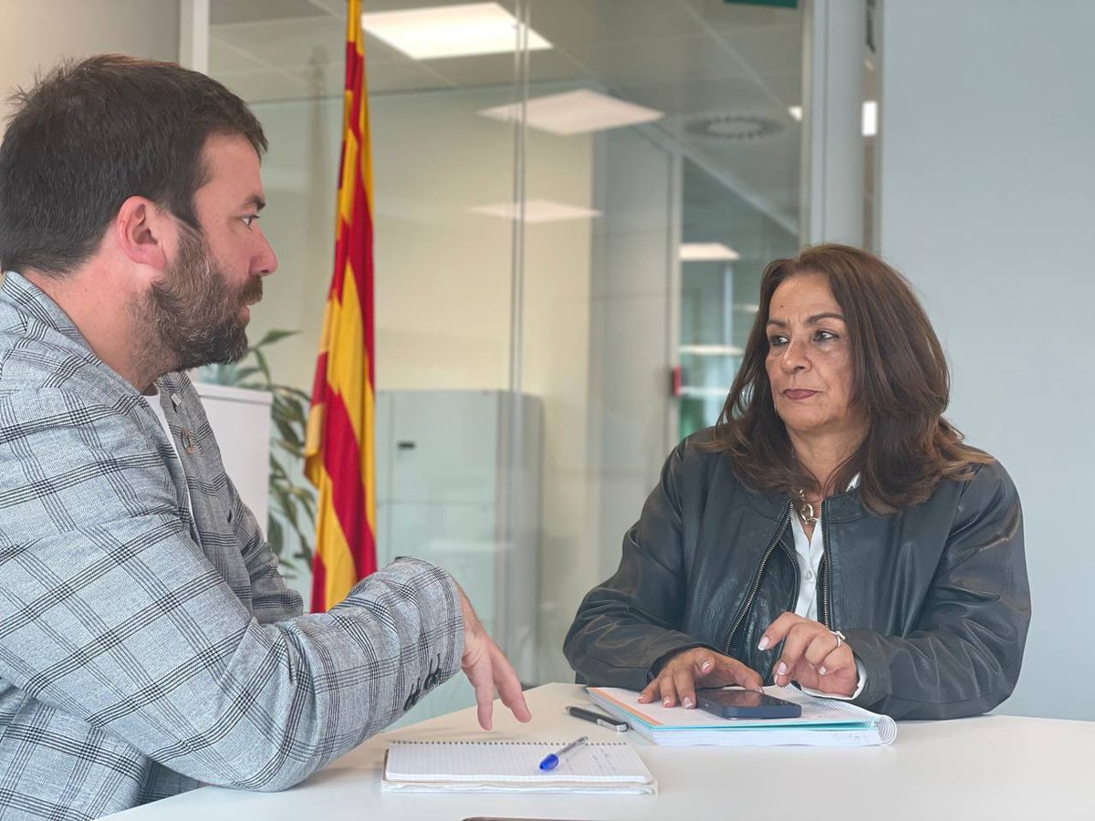 Hem rebut a Maria Eugenia Orozco, Directora de “Global  Fórum de Colombia” i hem parlat de projectes, necessitats, sistemes, esdeveniments...   sumant sinergies. Gràcies per la visita! #sempreendavant @residuscat