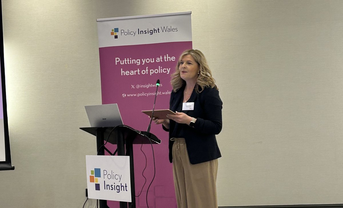 Gower College Swansea's Director of Human Resources, Sarah King, recently spoke at an annual Menopause in the Workplace conference in Cardiff, which was led by Policy Insight Wales 🏴󠁧󠁢󠁷󠁬󠁳󠁿 @insightwales ow.ly/5RPJ50RspHK
