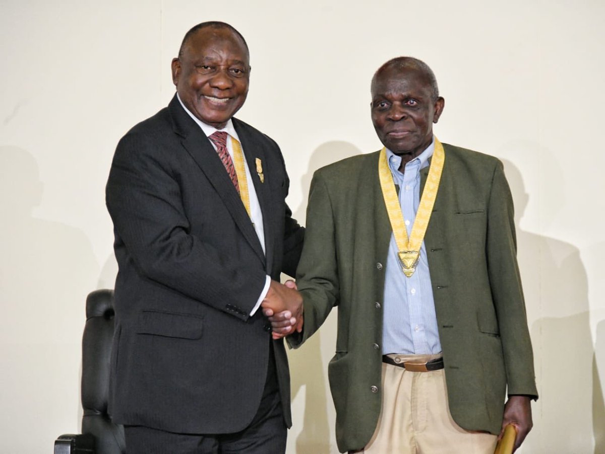 President @CyrilRamaphosa, Grand Patron of the #NationalOrders bestows the Order of Luthuli in Gold to Prof. Harry Ranwedzi Nengwekhulu.

The Order of Luthuli is awarded to South Africans who have served the interests of South Africa by making a meaningful contribution in the