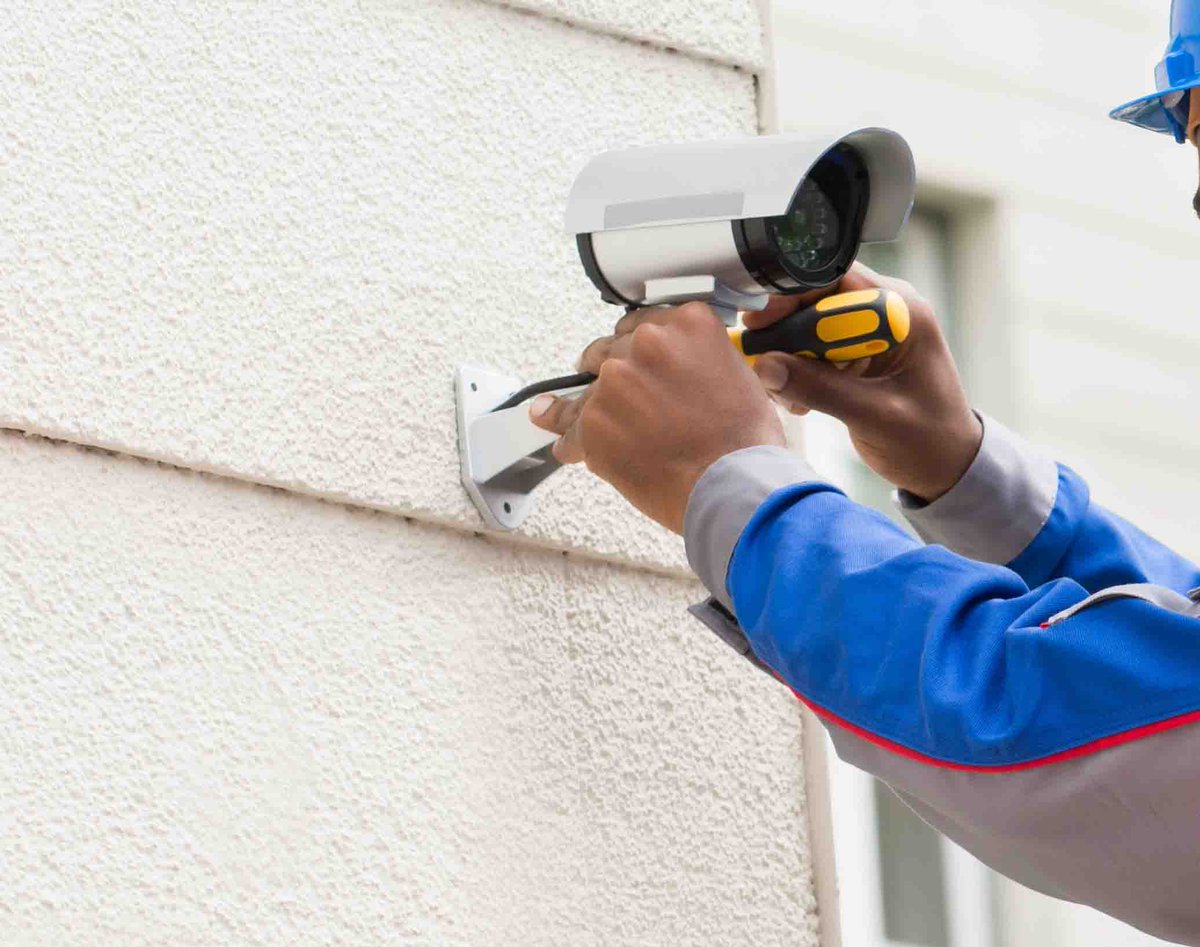 In a world where safety and security are paramount, Extra Eyes Security, LLC offers top-of-the-line security camera installations to keep your home protected. Call us today!

#SecurityCameraInstallation
surveillancephiladelphia.com/security-camer…