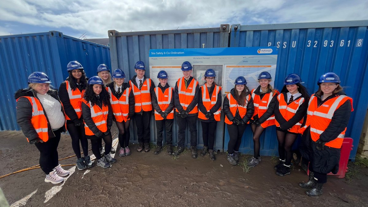 First site visit for our #CPP2024 students from @BelmontacademyO this morning as PM Scott Schendel welcomed everyone on site at the Mainholm Development. Scott gave us a guided tour and we witnessed first-hand what construction activities were ongoing. 👷‍♂️🏠
