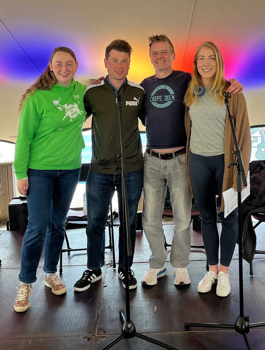 murchadhmor's tweet photo. Amhránaithe an Chlub 
@clubchonradh
Déardaoin beag seo!

Amhráin na míosa: https://t.co/RUXNFEixbc

Déardaoin 2ú Bealtaine Amhráin 9pm.

Is gá ticéad: https://t.co/UAYTSJYXvI

Níl cead léamh ó ghuthán - foghlaim an t-amhrán
Maith sibh a ghlac páirt i @LaMorNaGaeilge https://t.co/ksK9xMcCte