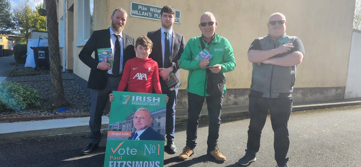 Great to see Paul Fitzsimons out canvassing in Ongar over the weekend. Give him your number 1 in Ongar LEA for Fingal County Council.@Fitzydub  #Irishfreedom #LE24
 Read his profile here: irishfreedom.ie/volunteer/paul…