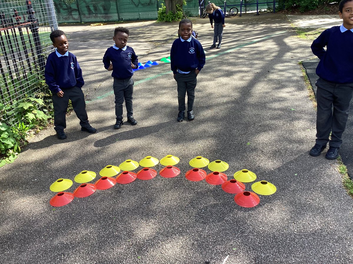 sa_year1's tweet photo. Year 1 have been using cones in maths to make equal groups, to support our learning. https://t.co/WV7EdXX3sd