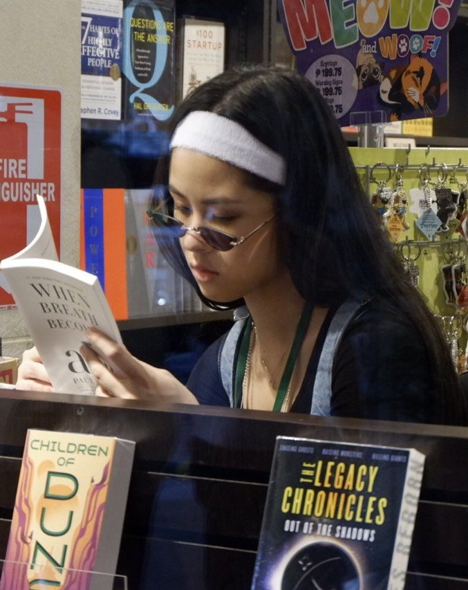 I fall in love with a woman who loves to read books, and that is you.

HAPPY 25TH KISSES
#KissesDelavin | <a href="/KissesDelavin/">Kisses Delavin</a>