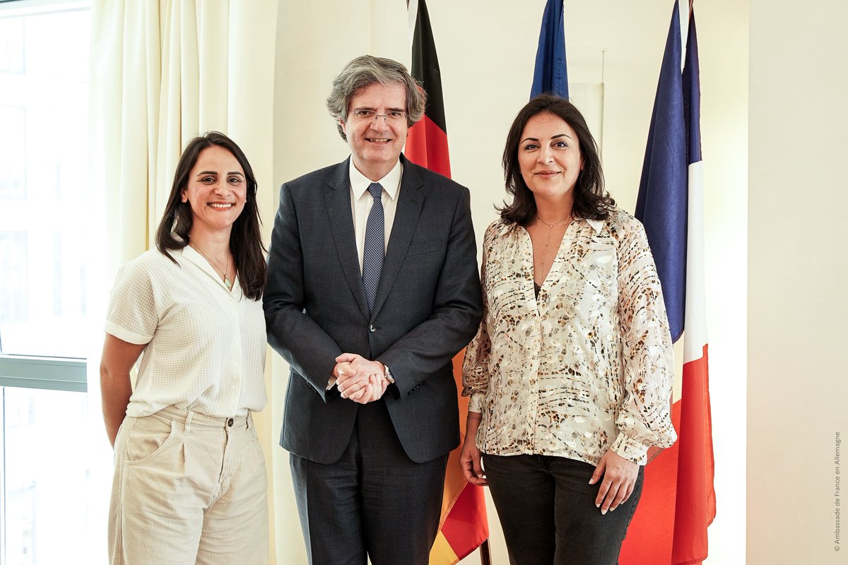 Welch Freude, @DuezenTekkal & Tezcan Tekkal zu treffen! Ihr Engagement für die Gleichstellung von Mann und Frau, Menschenrechte, Demokratie ist beeindruckend & inspirierend. 🇩🇪 & 🇫🇷 tragen hier eine große gemeinsame Verantwortung.
Ich freue mich auf die Zusammenarbeit mit Ihnen!