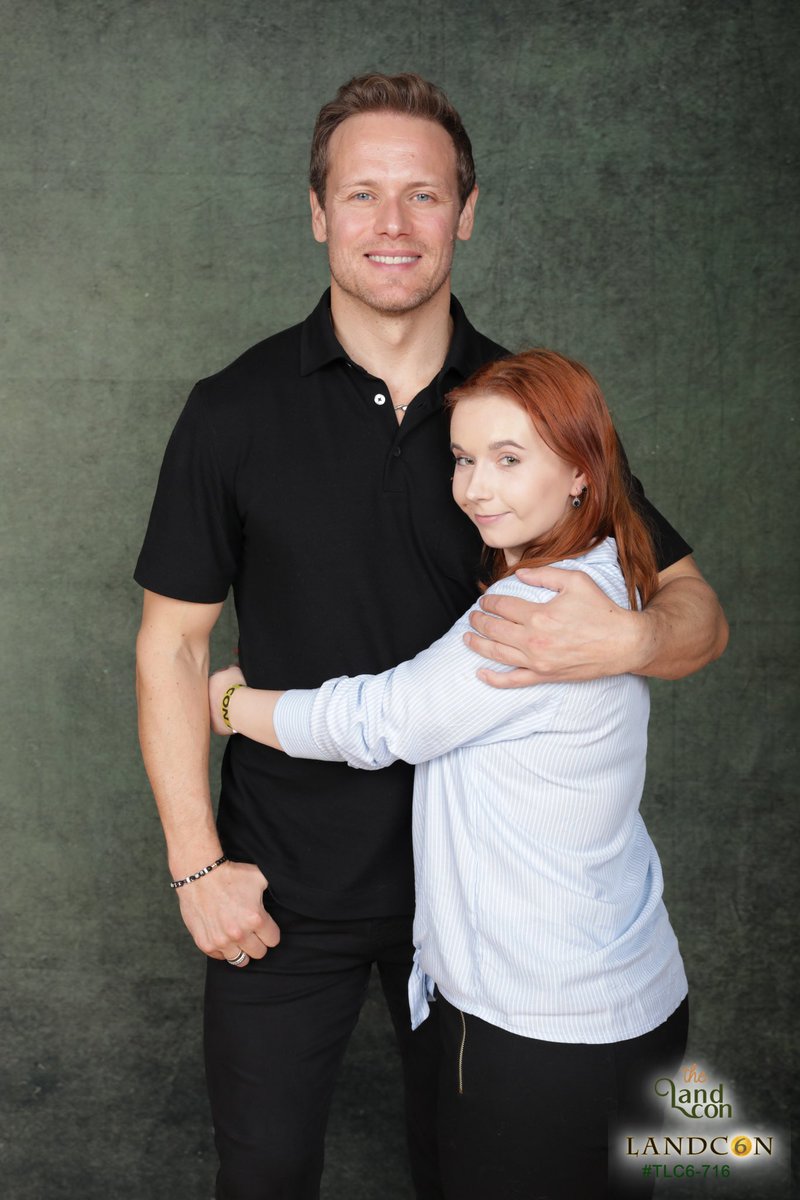 ShadowsHeavenly's tweet photo. Happy Birthday @SamHeughan !!🎉
I’m so grateful that I had finally a chance to meet you couple of weeks ago in Paris. I hope you liked my gift, especially Helsinki whisky. May this day be as wonderful as you’re! Sending all my love & hope to see you again🫶🏻🧡 #Outlander #LandCon6 https://t.co/6MZF1b5ihy