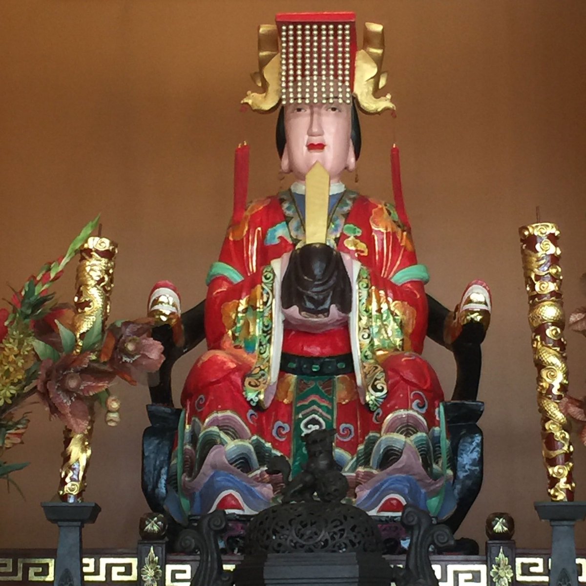Tomorrow #fungloykok celebrates the Festival of Tin Hau. Tin Hau represents devotion, sincerity, care & protection & is known for rescuing people in distress, especially those at sea. She is particularly venerated in the coastal areas of China & by Chinese communities worldwide.