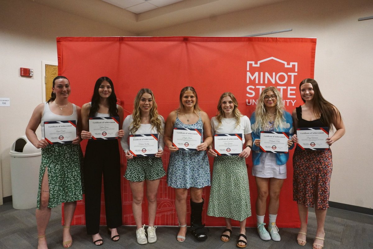 Last week, we held our annual Team Awards Banquet! Congratulations to the following individuals:

ACHA Academic All-American:

Aspen Cooper
Gillian Gervin
Makena Welby
Haylie Biever
Anna German
Matayah Metz
Paige Ackerman

(2/3)