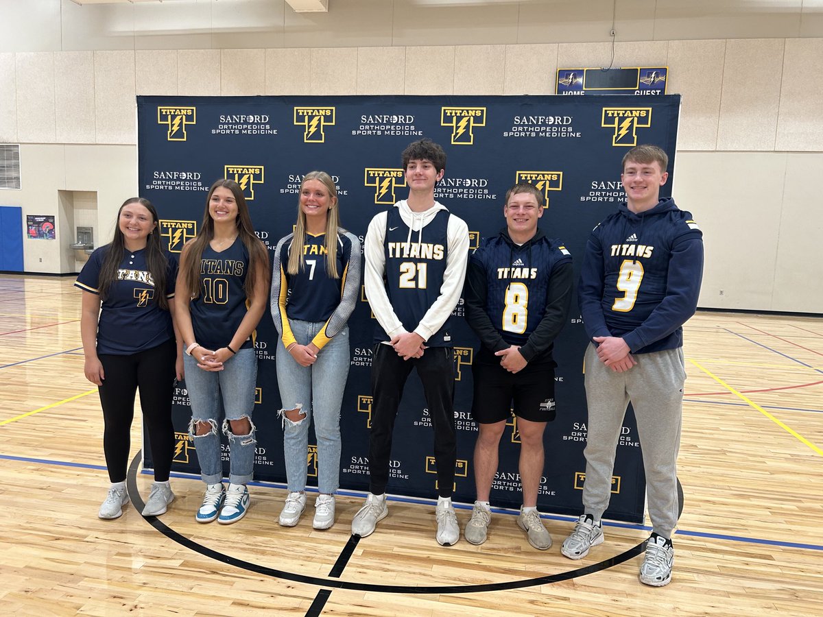 These Senior Leaders just presented to Venture Elementary on character. They did a fantastic job.