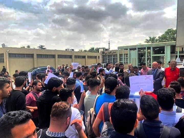 Joining the global student movement, students at the University of Jordan demonstrate in solidarity with Gaza and the resistance, demanding an end to the Israeli genocide.