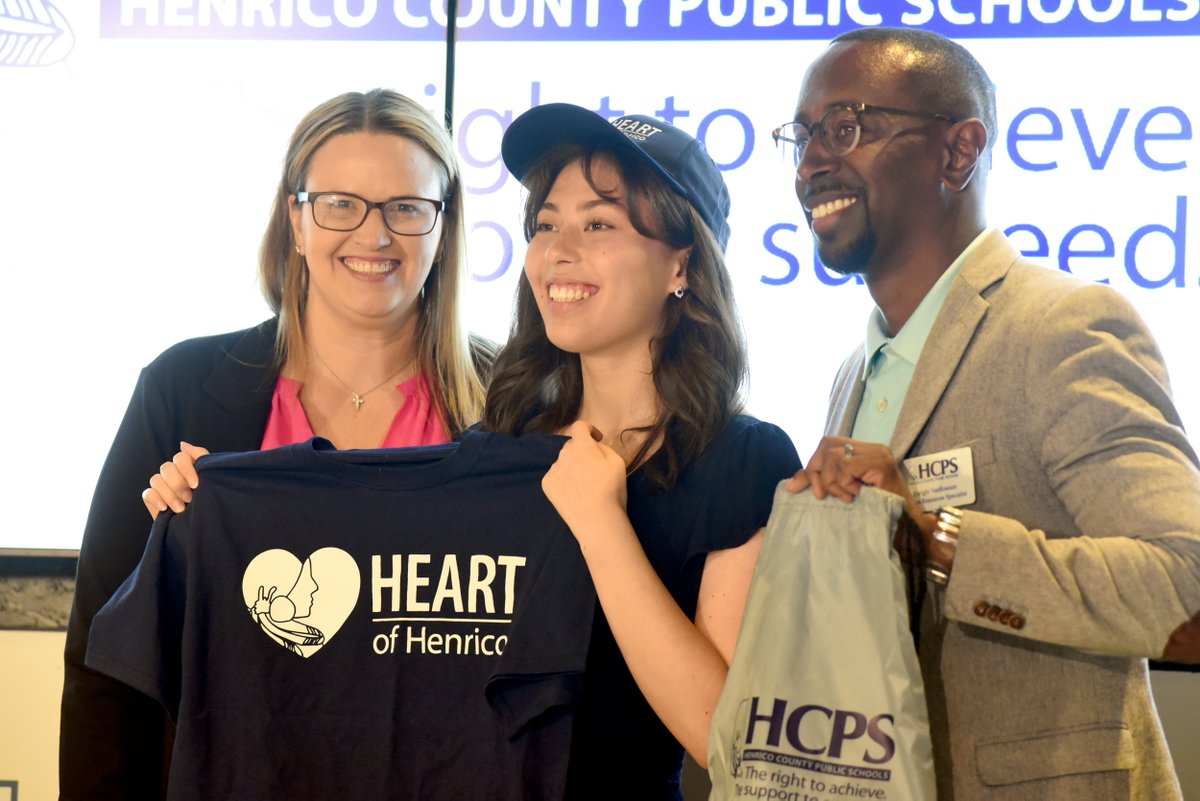 Whether they donned a hat, shirt, tie, helmet, vest, apron or boots, all of these students have one thing in common: they're EMPLOYED! 💯

CONGRATS to our #LifeReady seniors who put 🖊 to 📄  for @henricocte Letter-of-Intent Signing Day last Wednesday!

#CTESigningDay