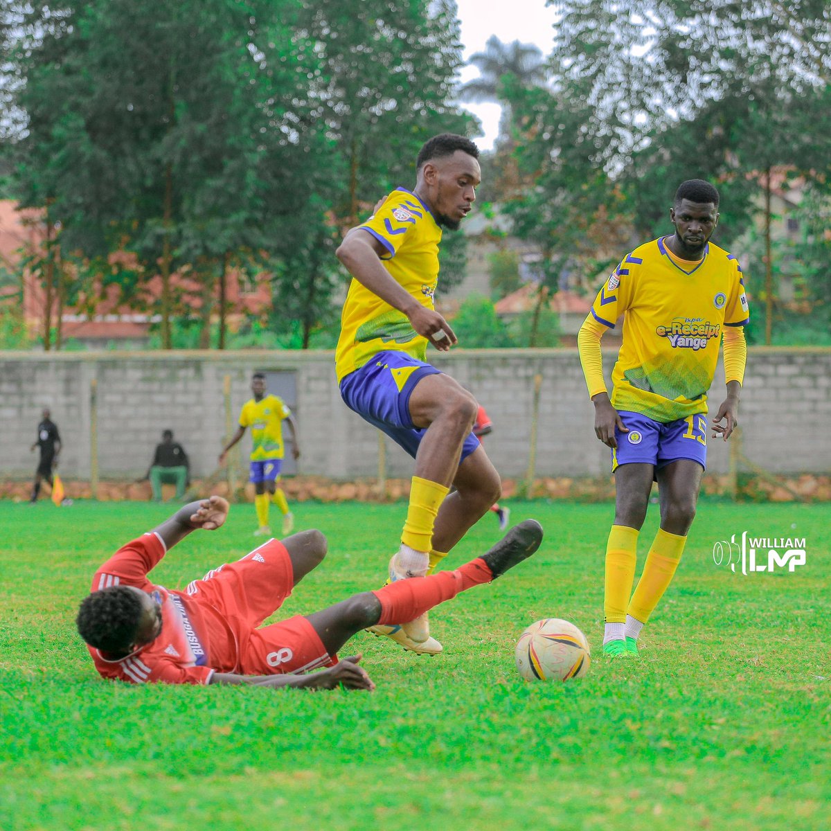 WilliamLmp's tweet photo. Photos 📸 || @URAFC_Official 0-0 @Busogautdfc 80mins second Half .@UPL
#Urabus https://t.co/8j8942XNRL