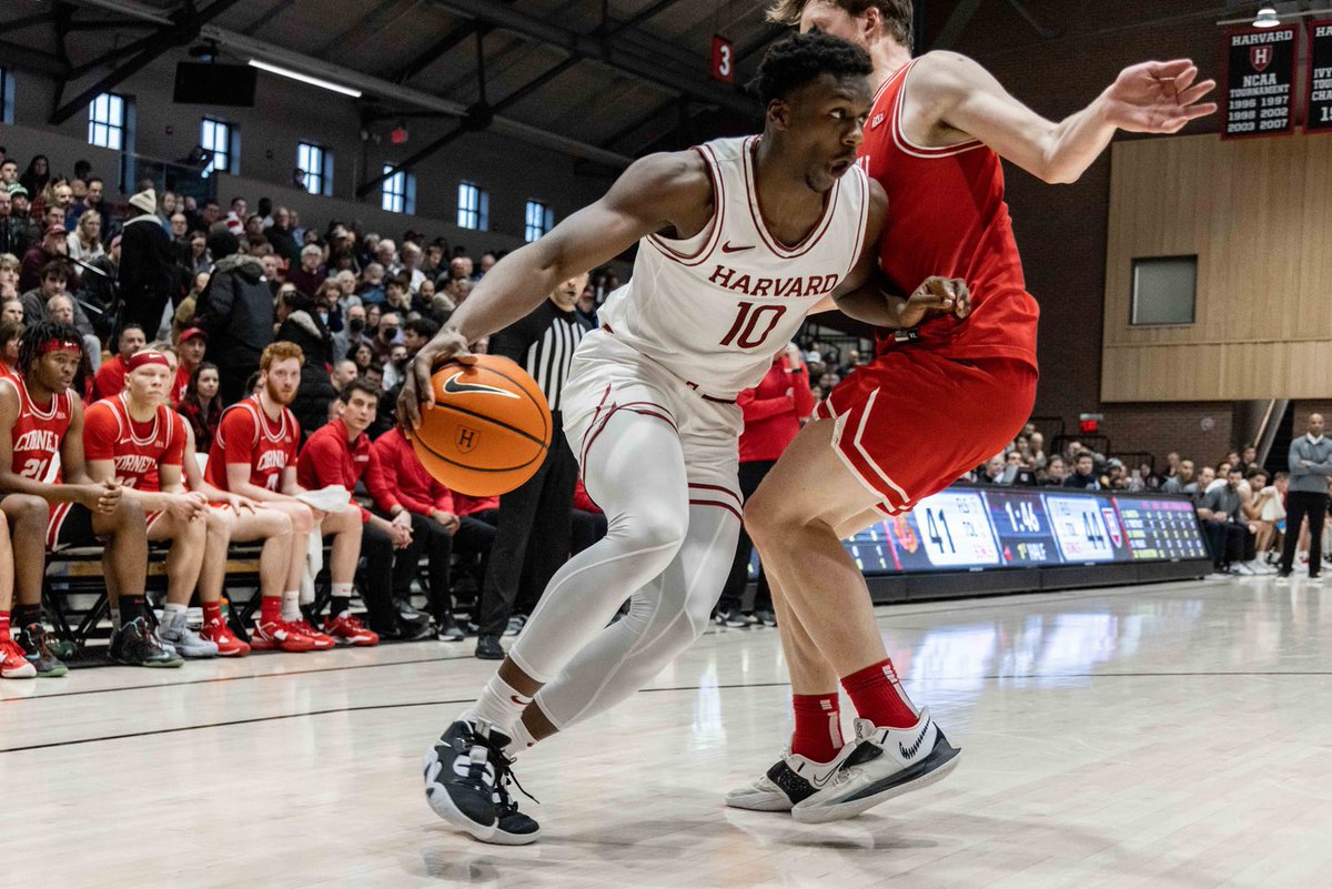 portal_updates's tweet photo. Harvard sophomore Chisom Okpara has entered the transfer portal. 

The 6’8” forward started 24/26 games played, averaging 16.5 points, 5.0 rebounds, and 2.0 assists. Okpara shot 53% from 2, and 34% from 3 (27/80). https://t.co/7U55frm4H8