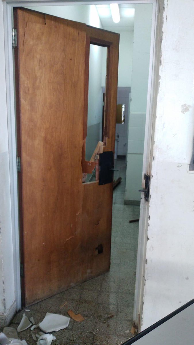 La escuela Bicentenario Batalla de Salta sufrió robo y vandalismo por quinta vez dlvr.it/T6DCcK