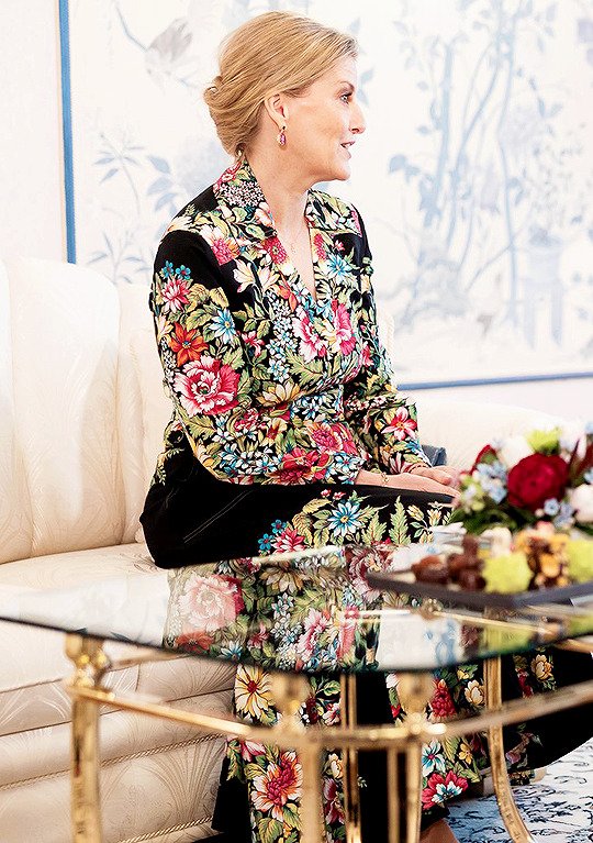 The beautiful Duchess of Edinburgh yesterday #SophieDuchessofEdinburgh #tuesdayvibe #TuesdayFeeling #DuchessofEdinburgh #SuperSophie #PrincessSophie #TeamSophie #RoyalFamily #TeamEdinburgh @RoyalFamily