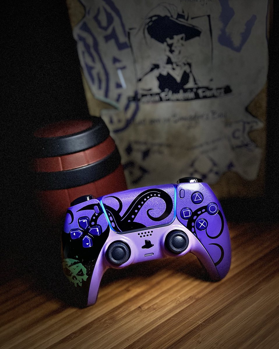 JustMeeVicky's tweet photo. Ready to begin their story…🏴‍☠️

#SeaOfThieves #Playstation https://t.co/hu68SZYf6m