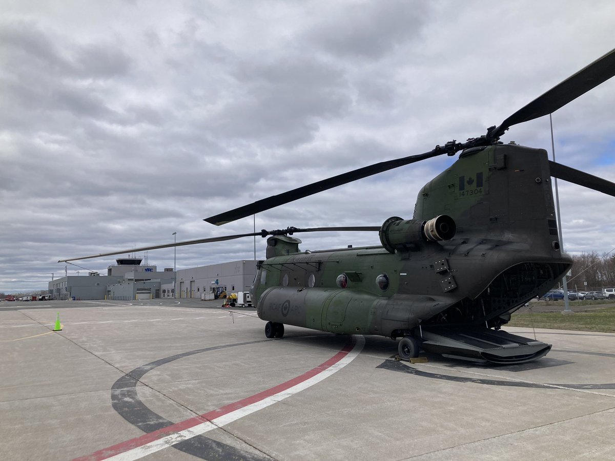 Happy Tandem Rotor Tuesday from YFC in the maritimes. Looking forward to a great week of training! @RCAF_ARC @CanadianArmy