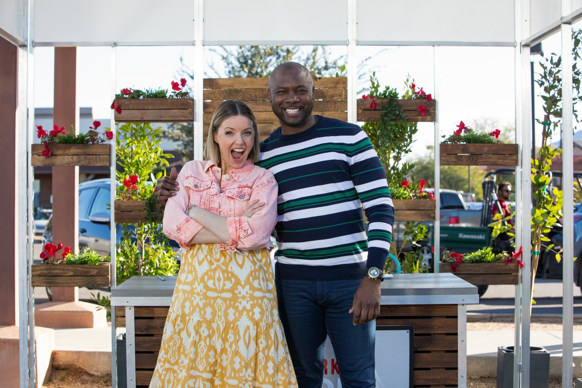 It’s judging time! Let’s hear it for the fabulous @EddieJackson and @ChefDPhillips! 👏👏👏 #SupermarketStakeout