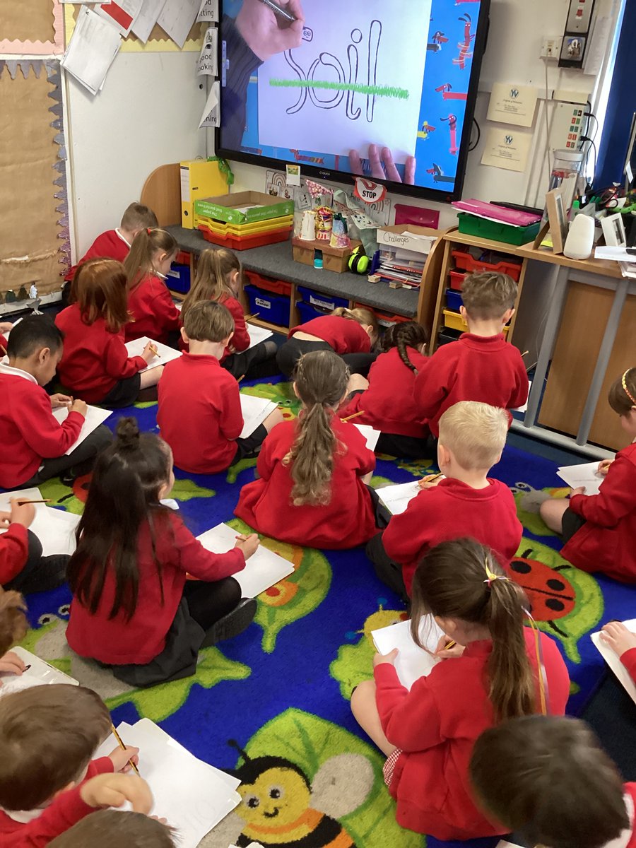 Mrs Hamilton tweet media