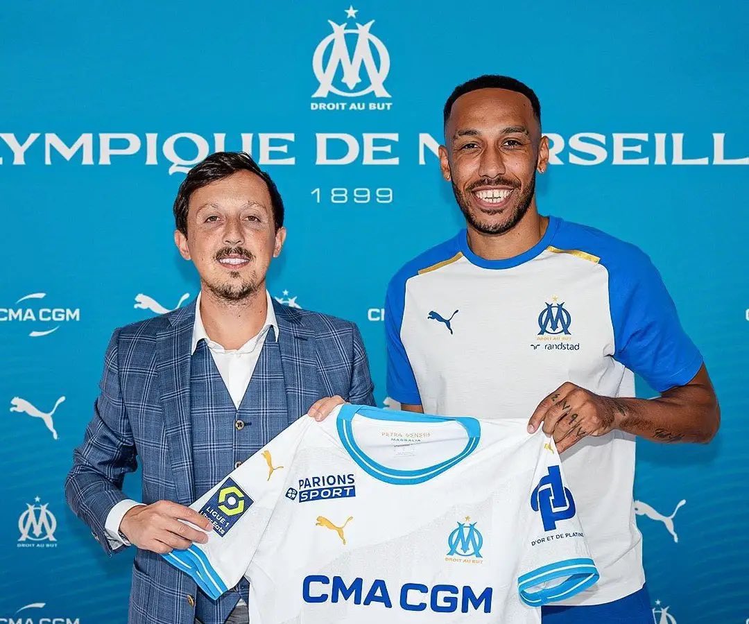 Alecs227's tweet photo. 🚨 Pablo Longoria espère qu’@Auba restera à l’OM jusqu’à la fin de sa carrière. Vous en pensez quoi ? 🤔🔵⚪️

#TeamOM #Aubameyang https://t.co/QkviqgnBYq