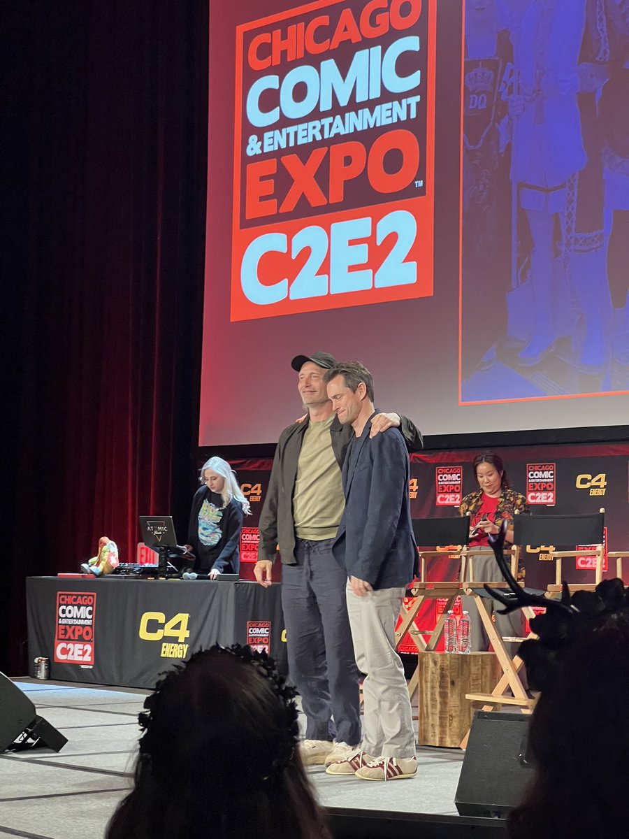 luciskings's tweet image. a photo dump thread of some of my fav pictures from the panel :)
