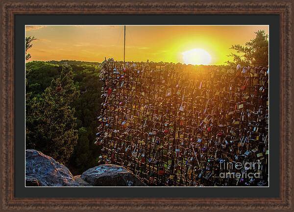 Oklahoma - Lovers Lock at Sunset Framed Print #buyart #turnerfalls #stateparkclosed #sunset #travelingok #earlyevening #arbucklemt #dmsfineart #dianamarysharpton #fineartamerica #fineart4sale #walldecor #prints4sale #Apparelwart  #loverslocks

Artist Deck: dianamary-sharpton.pixels.com/featured/oklah…