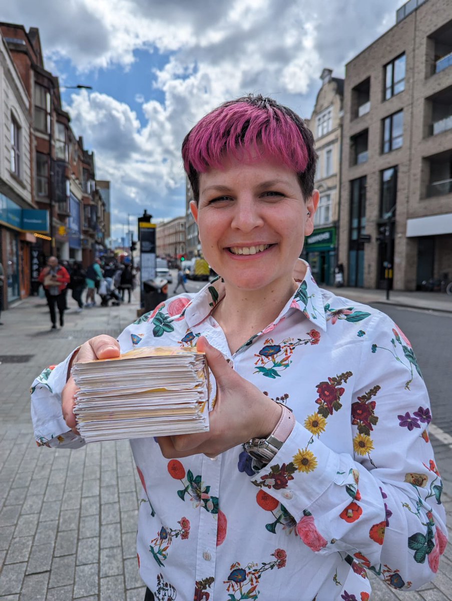 📫 Thank you @MumsforLungs for so many cards! 🏙 We fully back your asks for London. 🗳 You can be sure that a vote for me is a vote for someone who will not rest until Londoners are breathing clean air. #VoteGreen on Thursday.