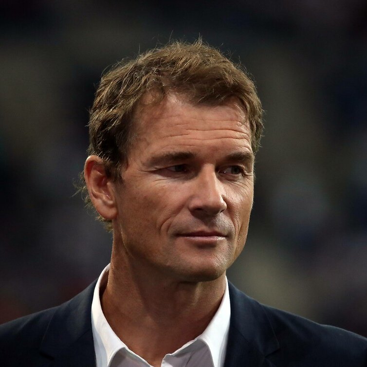 🔹 Jens Lehmann: Futbolda çok dikkatli olursanız kupa kazanamazsınız. Çoğu zaman ligi en cesur takımlar kazanır.

📰 Daily Mail