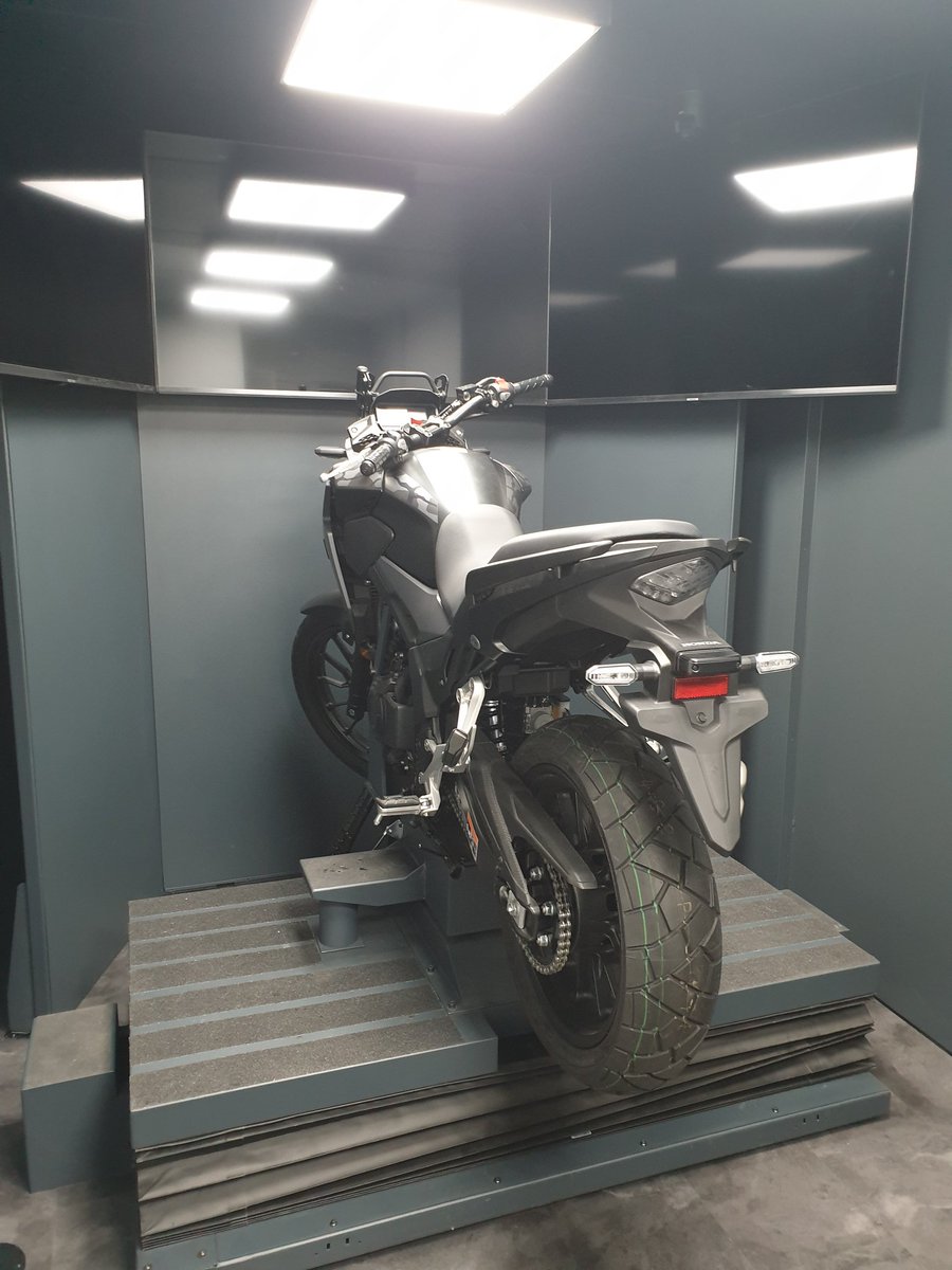 Road Casualty Reduction Officers (RCRO) (@rcrofficers) on Twitter photo The road casualty reduction team have had the motorcycle simulator at three colleges this week getting valuable feedback from young riders
@cambornecollege
@petroc Tiverton and Barnstaple
Over 100 young riders engaged with and valuable safety tips shared
<a href="/VisionZeroSW/">Vision Zero South West</a> The road casualty reduction team have had the motorcycle simulator at three colleges this week getting valuable feedback from young riders
@cambornecollege
@petroc Tiverton and Barnstaple
Over 100 young riders engaged with and valuable safety tips shared
<a href="/VisionZeroSW/">Vision Zero South West</a>