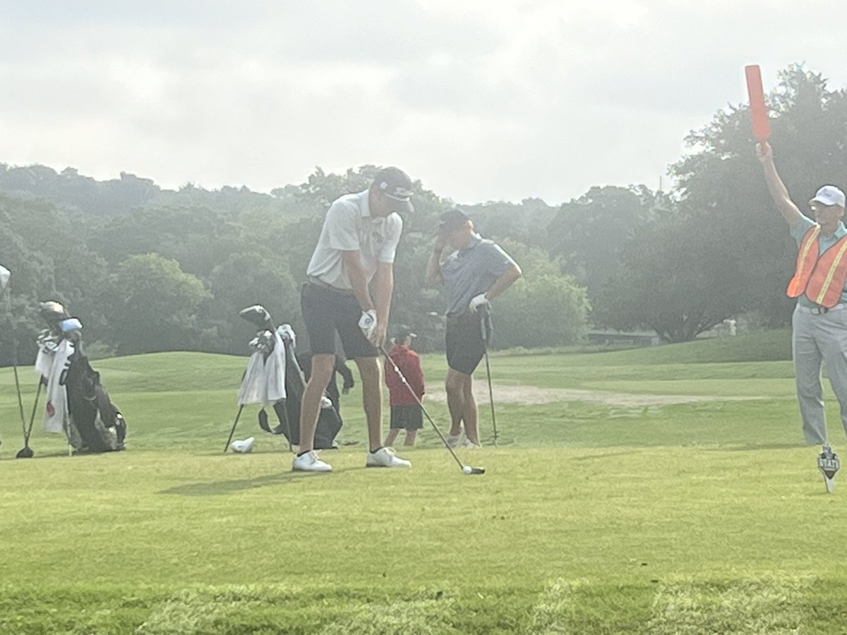 Great day watching the Walnut Grove boys golf teams compete today at day 2 of the State Championship Tournament. Off to a good start! @WalnutGroveHS @TothDustin @ProsperISD #ProsperProud @Golf_WGHS