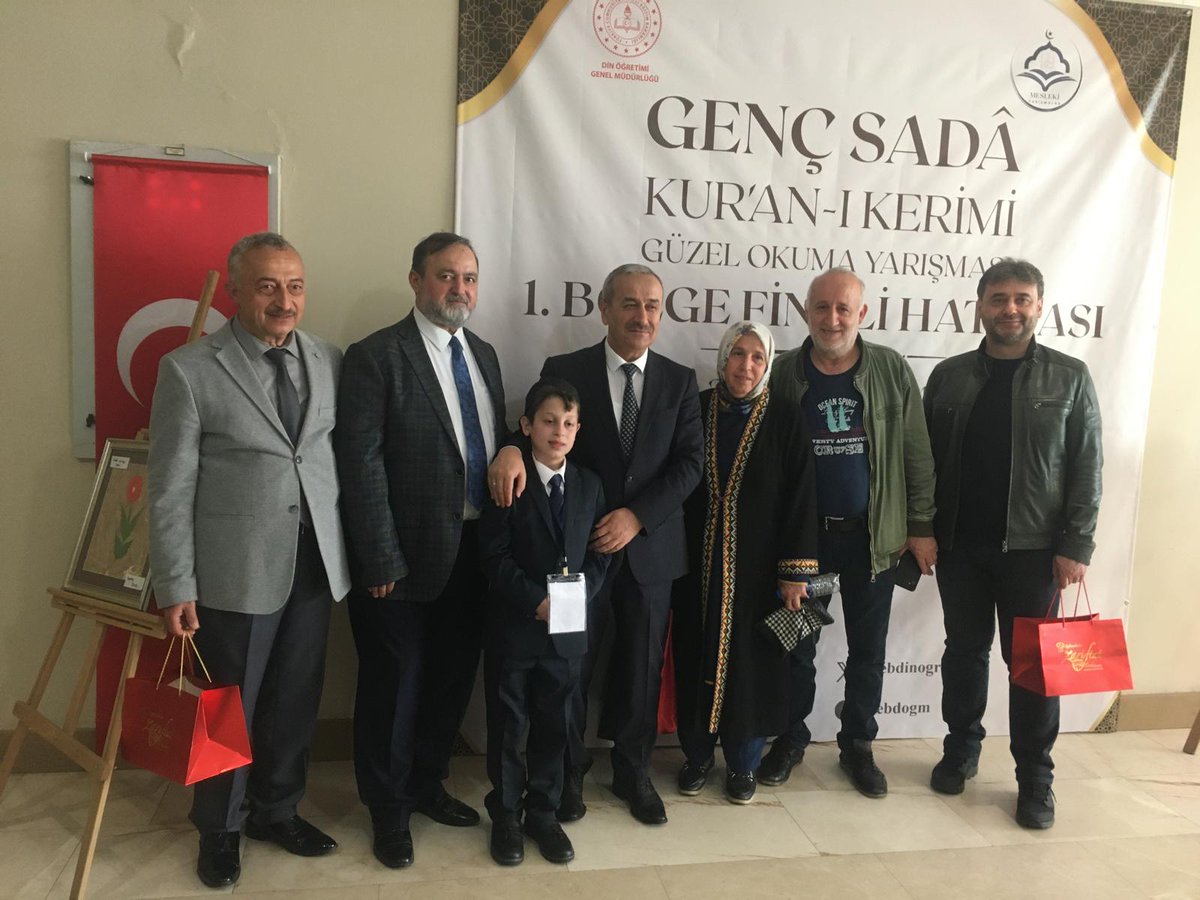 ✨Zonguldak Anadolu İmam Hatip Lisesi Öğrencimizin Bölge İkinciliği Başarısı🕌🌙 Din Öğretimi Genel Müdürlüğümüzce düzenlenen 'Genç Sada Kur'an-ı Kerim'i Güzel Okuma Yarışması' 1. Bölge Finalinde Zonguldak Anadolu İmam Hatip Lisesi öğrencimiz Enes Haktan Arı bölge ikinciliği