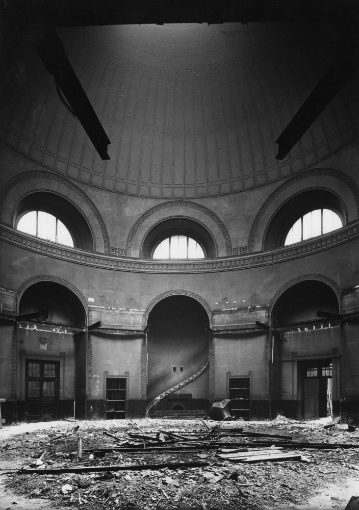 about_buildings's tweet photo. Was the demolition of John Soane’s Bank of England the greatest single architectural loss in the history of London? https://t.co/JXhMFTUO5G