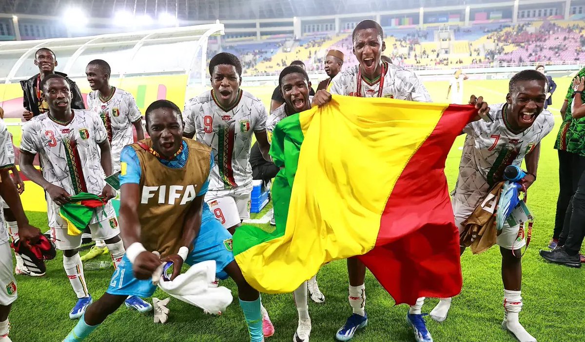 Le #Mali 🇲🇱 termine sur le podium de la UEFA #U18 Assist Tournament en écrasent la #Slovaquie 🇸🇰 sur le score [4-0].

Le “Tournament” se déroule en #Türkiye 🇹🇷 dans la ville d’#Antalya.