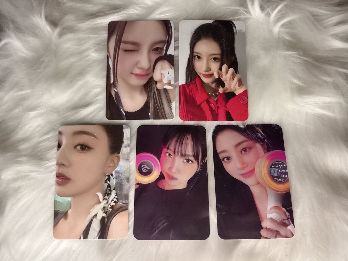 wts lfb ph

□°ゞ random gg pc

100 each + 20 pf
payo only
all onhand, X sensitive

# wts lfb ph ww kep1er I've twice dayeon gaeul nayeon jihyo magic hour mine ready to be pcls