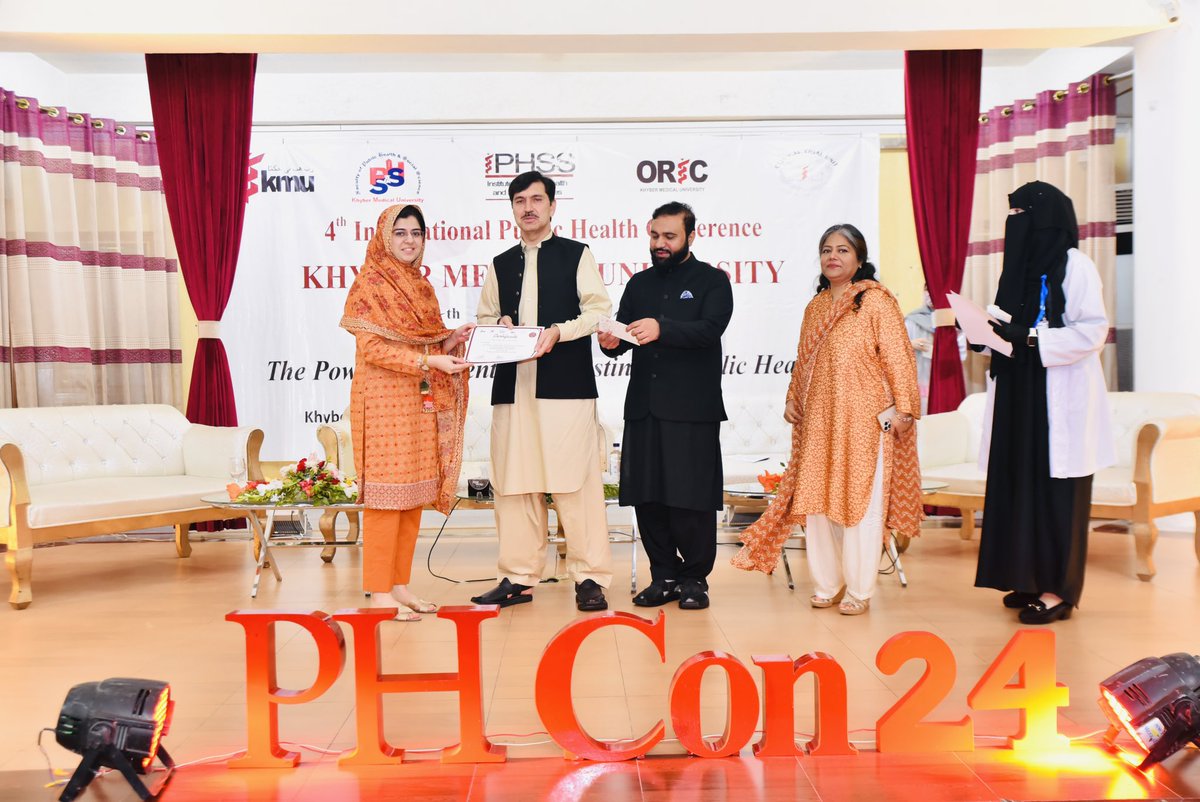 Congratulations to the team #POTENTIAL <a href="/saimaaleem8/">Saima Aleem</a> secured 2nd place in the #ThreeMinuteThesis (3MT) competition <a href="/iuroojkhan/">Urooj Ashfaq</a> 2nd in Poster &amp; <a href="/fatima_chucho/">Syeda Fatima Jamal</a> secured 1st position in the Oral presentation in the 4th Int’ Public Health Conference, KMU. 🌟🏆 #research_capacity