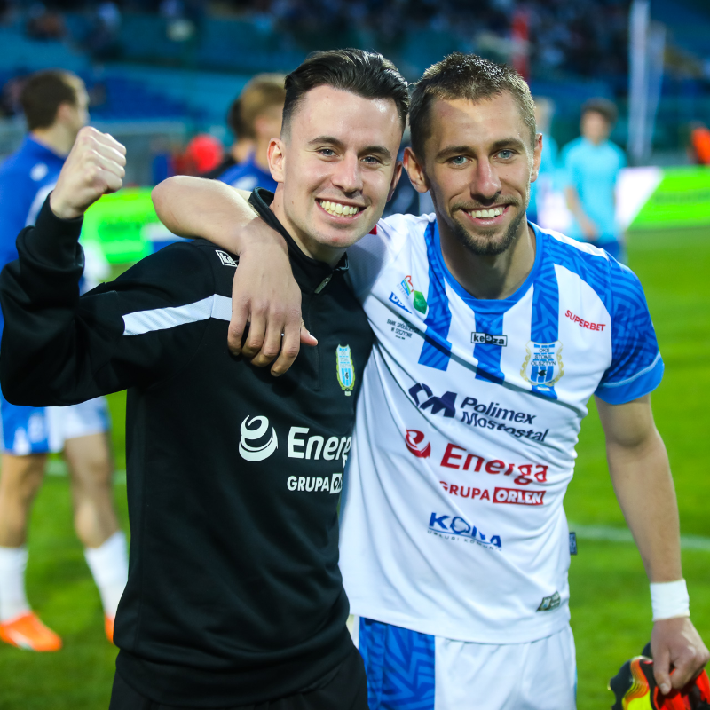 StomilOlsztynSA's tweet photo. Ważny krok wykonany ✅ Zobaczcie obrazki ze zwycięskiego meczu #STOLPO 💪
Fotorelacja ➡️ https://t.co/M4dcuTg1V8 | Fot. Łukasz Kozłowski
ℹ️ W FanApp trwa wybór zawodnika meczu 📲 https://t.co/AvhGTyiGz4