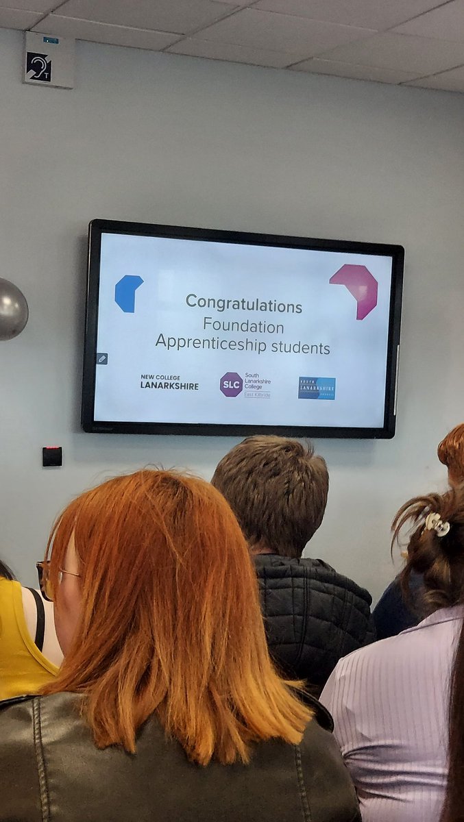 Congratulations to Juvel Jose S6 and Kaylee Blaney S5 on completing their Foundation Apprenticeship courses! Presented with their certificates at today's celebration event @SLCek @sasbhighschool