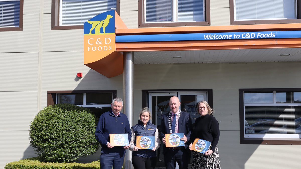 Local launches of the ‘Perfectly Located Longford’ investment brochure took place across the county with the Municipal District Cathaoirligh joined by local businesses who were also profiled in the brochure. Follow the link to read the brochure tinyurl.com/3dvkhbjw