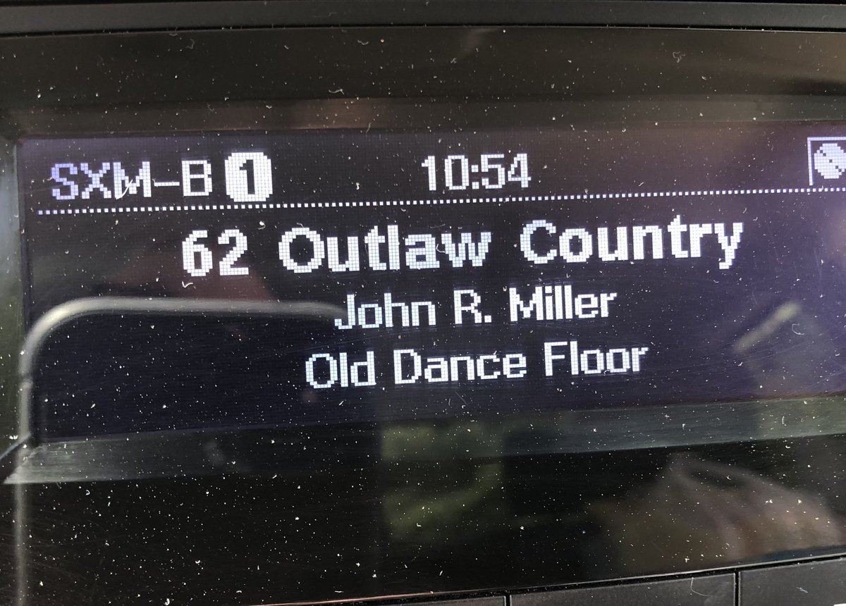 Volume all the way up and smiling big 😁✌🏻#countrymusic #outlawcountry