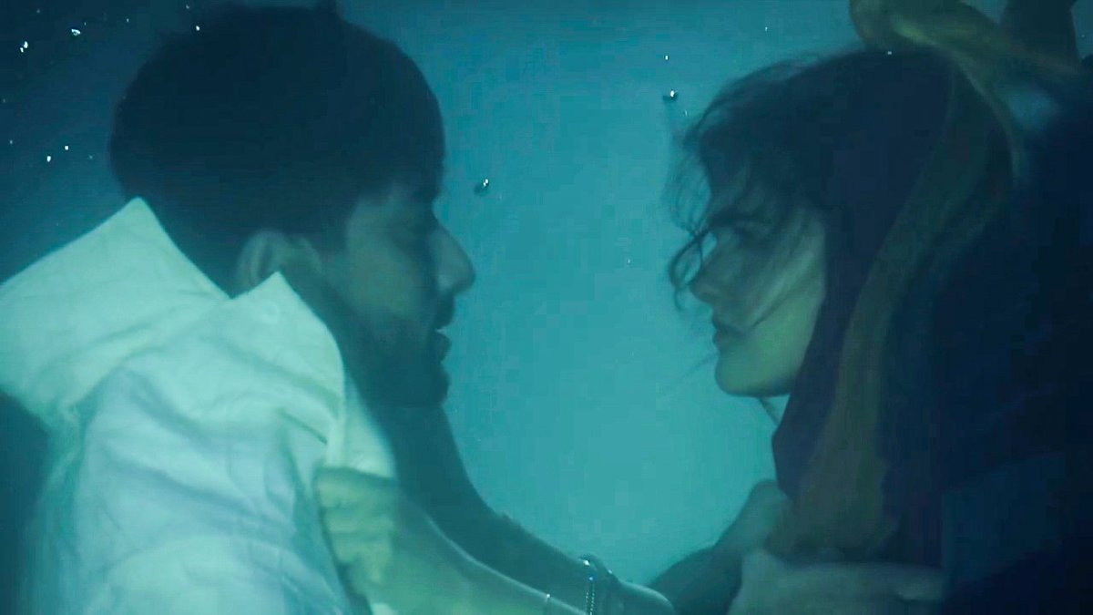 Mesmerized by the underwater scene & the scooty moment. Saving Aryaman from the depths, while Aryaman's beautiful  reflections on life add depth to the narrative.  This 2 scenes are beautifully captured 🫶 #FahmaanKhan #DebattamaSaha #KrishnaMohini #ArShna