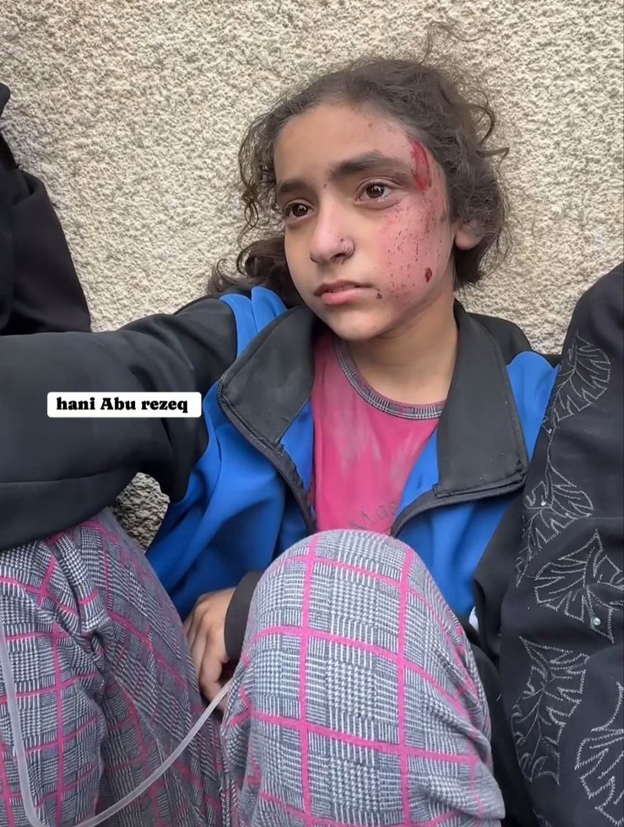 'The girl Ritaj is the only survivor of the Israeli bombardment that targeted her family’s home in Nusseirat refugee camp in central Gaza last night.' 💔🗣️ #FreePalestine