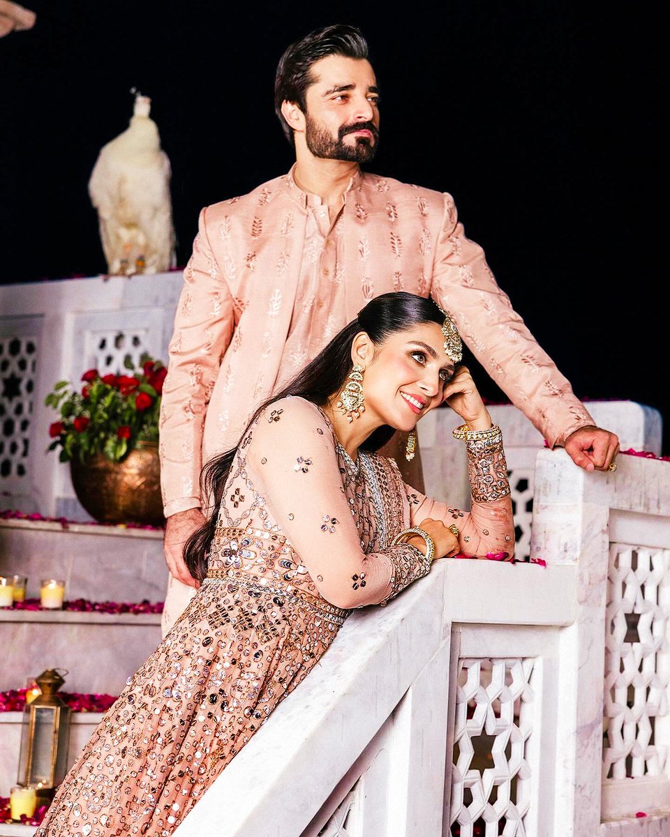 Gosh such a pretty photoshoot & they look so good together ❤️✨

#HamzaAliAbbasi #AyezaKhan 
#Shehnoor #JaanEJahan