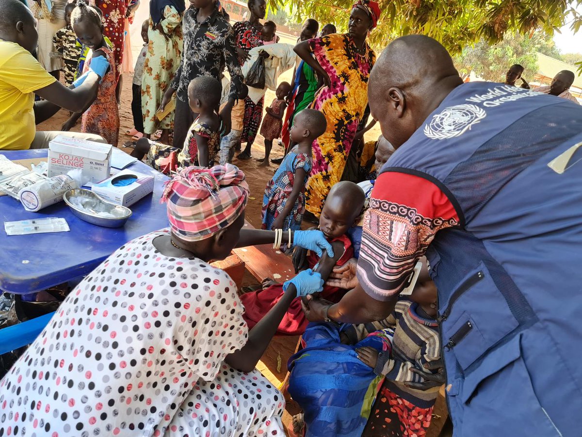 Today, South Sudan commemorates 50 Years of Immunization with #AVW2024. World Immunization Week celebrates our collective efforts to save countless lives from vaccine-preventable diseases and underscores that immunization for all is humanly possible! ➡️tinyurl.com/2p8mahup